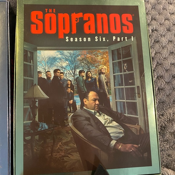 The Sopranos TV Series: GC The Sopranos dvd set 1-6 Part 1 - Picture 7 of 7